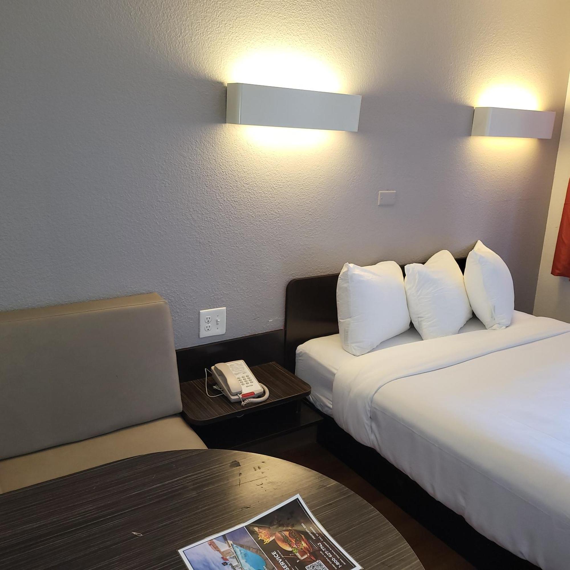 Park Inn By Radisson, Санта Клара Экстерьер фото